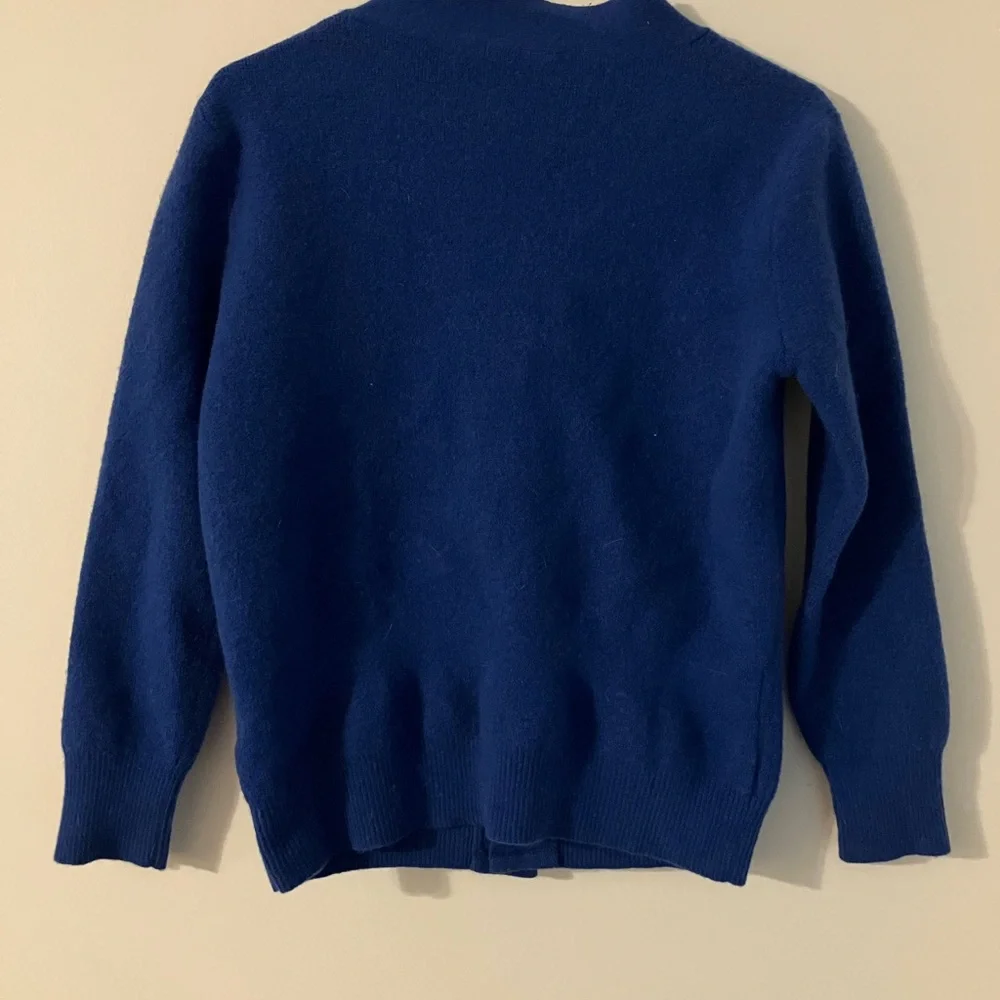 La Paz Royal Blue 100% Wool Button Up Cardigan Sweater Women’s Size Medium - Picture 4 of 5